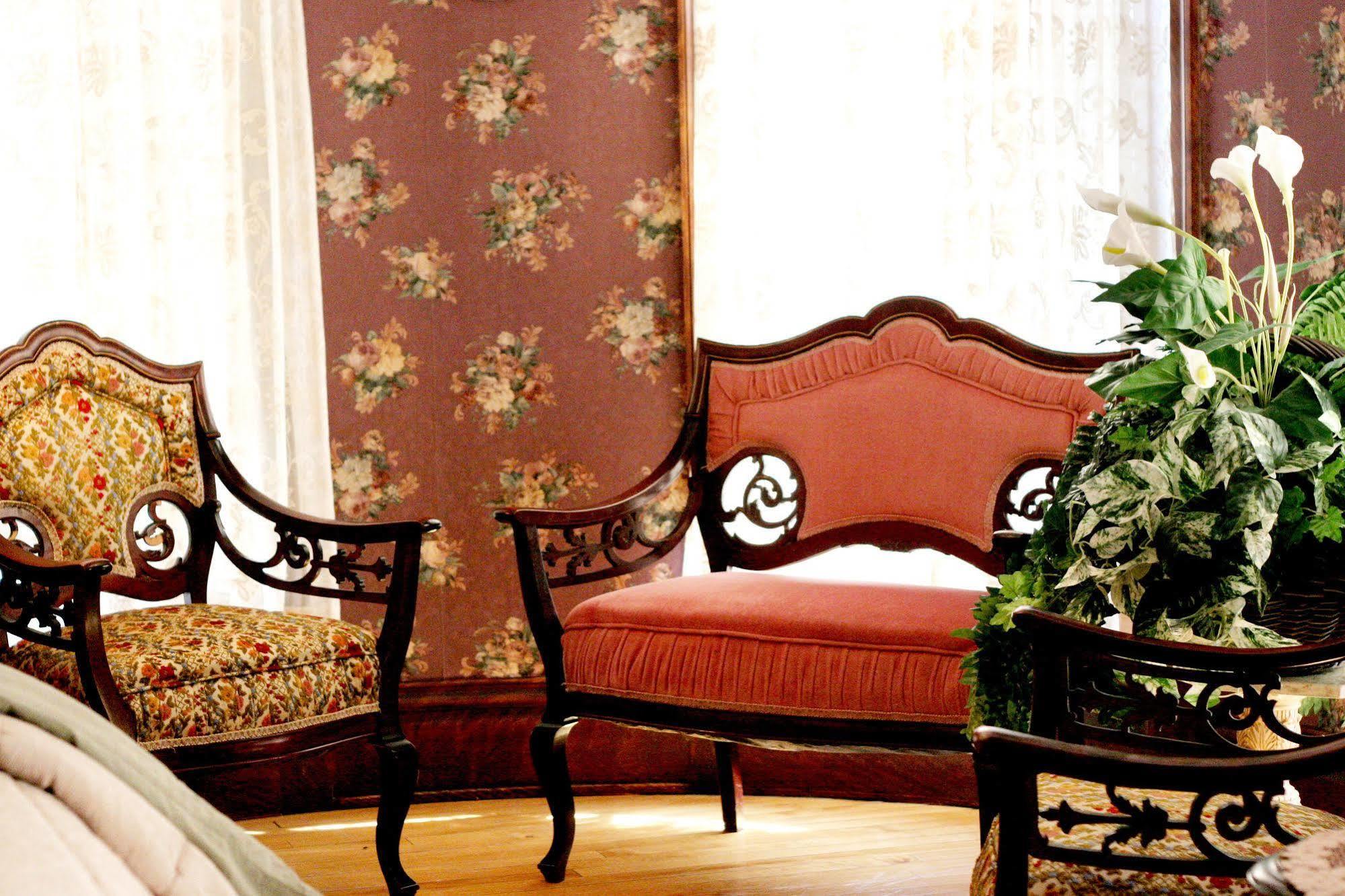 Westby House Inn Ngoại thất bức ảnh